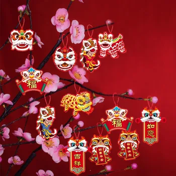 24 adet / grup Sevimli Çin Kırmızı Hediyeler Aslan Ay Kırmızı Zarf Yeni Yıl Süslemeleri Kolye